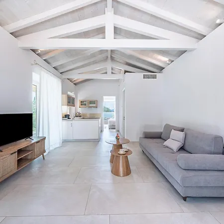 The Olive Yard Corfu Sidari Villa Karousádes