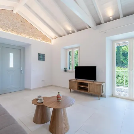 Villa The Olive Yard Corfu Sidari Karousádes